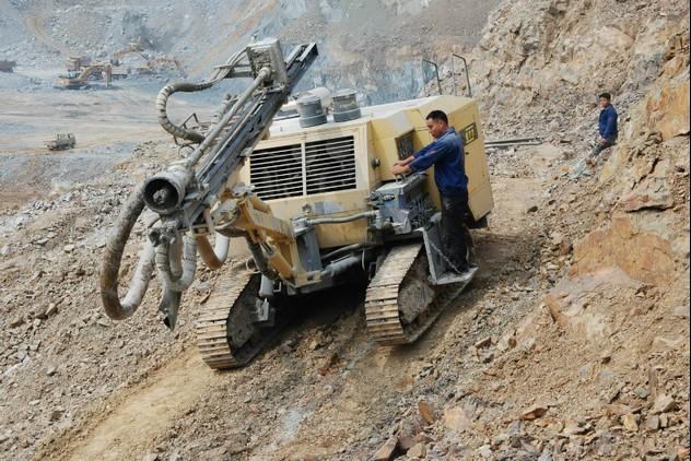 開(kāi)山KG930B潛孔(kong)鑽車 開(kāi)山KG930B潛孔(kong)鑽車